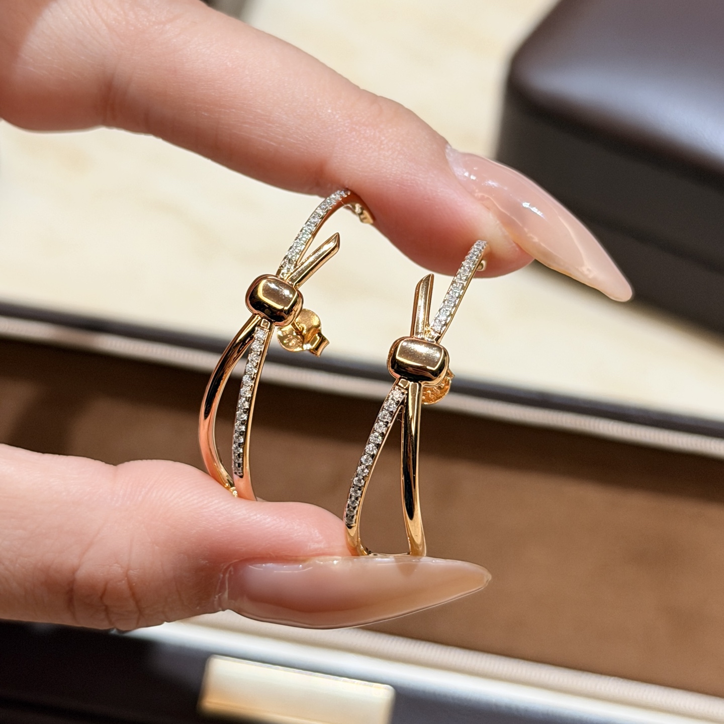 ポメラート ラージ リボンノット スタッドピアス ローズゴールド A7538 詳細画像 3