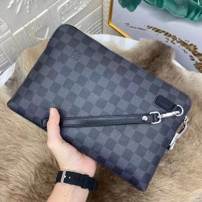 グッチ レザー クラッチバッグ ブラックチェック 詳細画像 2