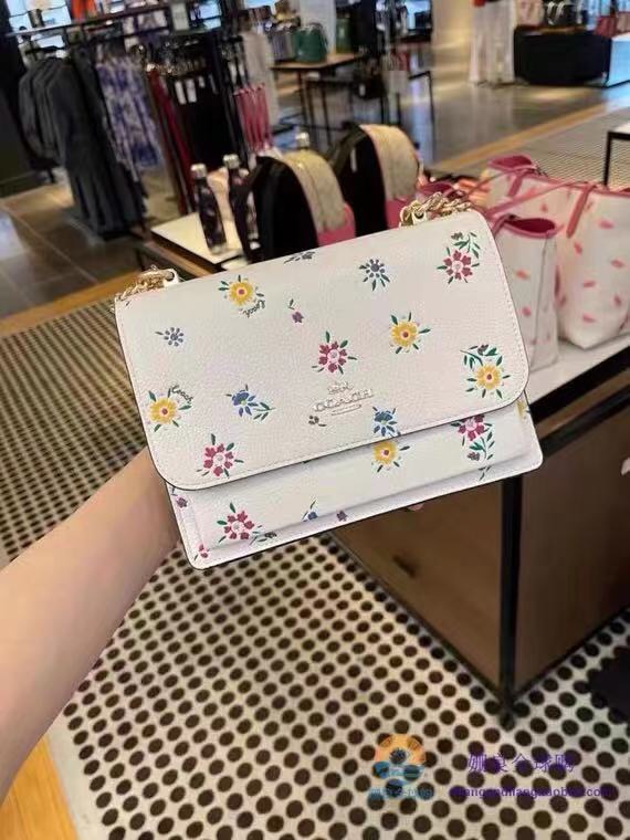 コーチ Klare プリントレザー チェーンショルダーバッグ ホワイト 詳細画像 1