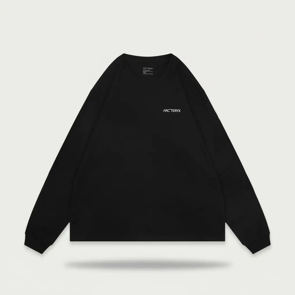 重なりスケルトンバックプリント ロングスリーブTシャツ ブラック