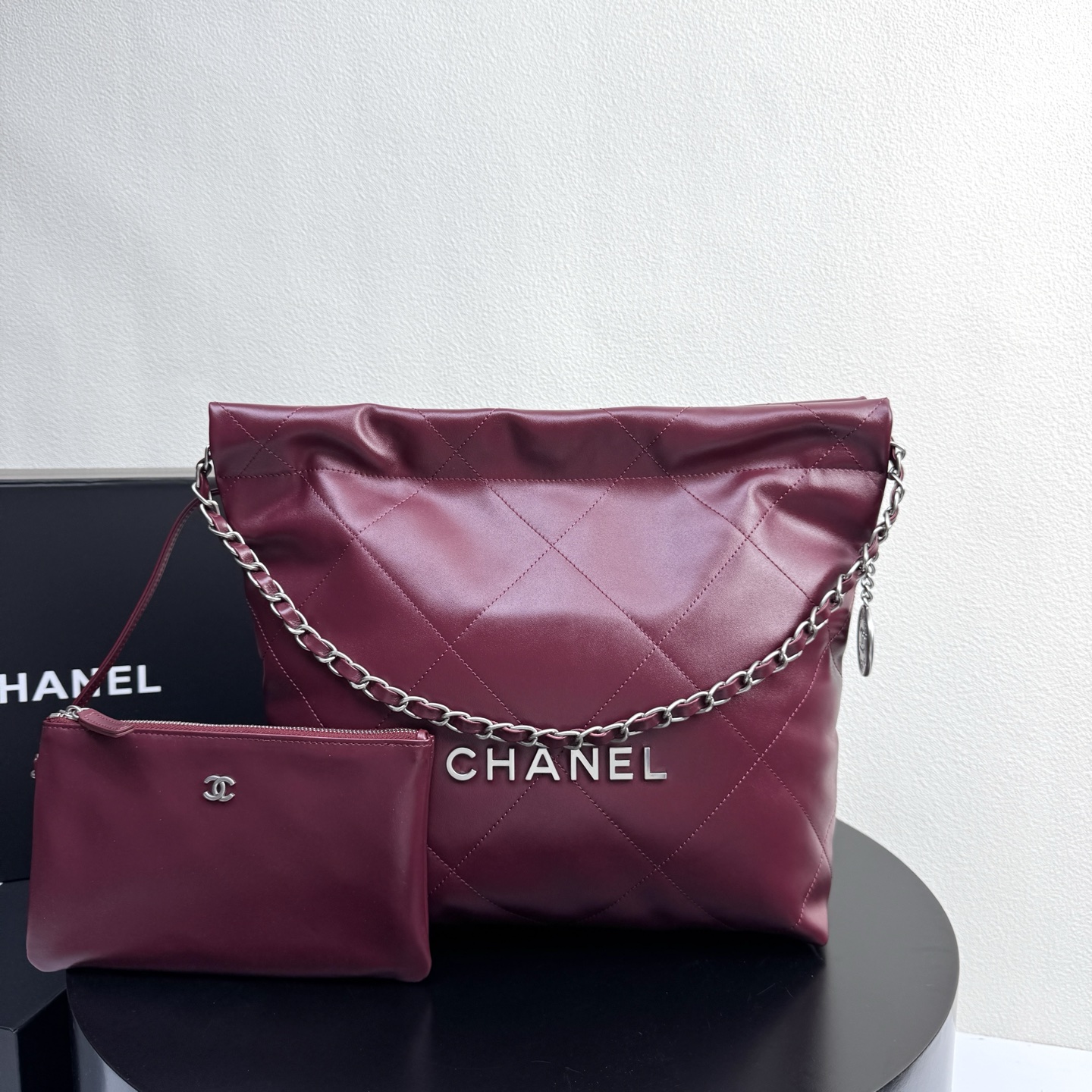 シャネル チェーンショルダー ショッピングバッグ スモール 35cm ワインレッド 詳細画像 1