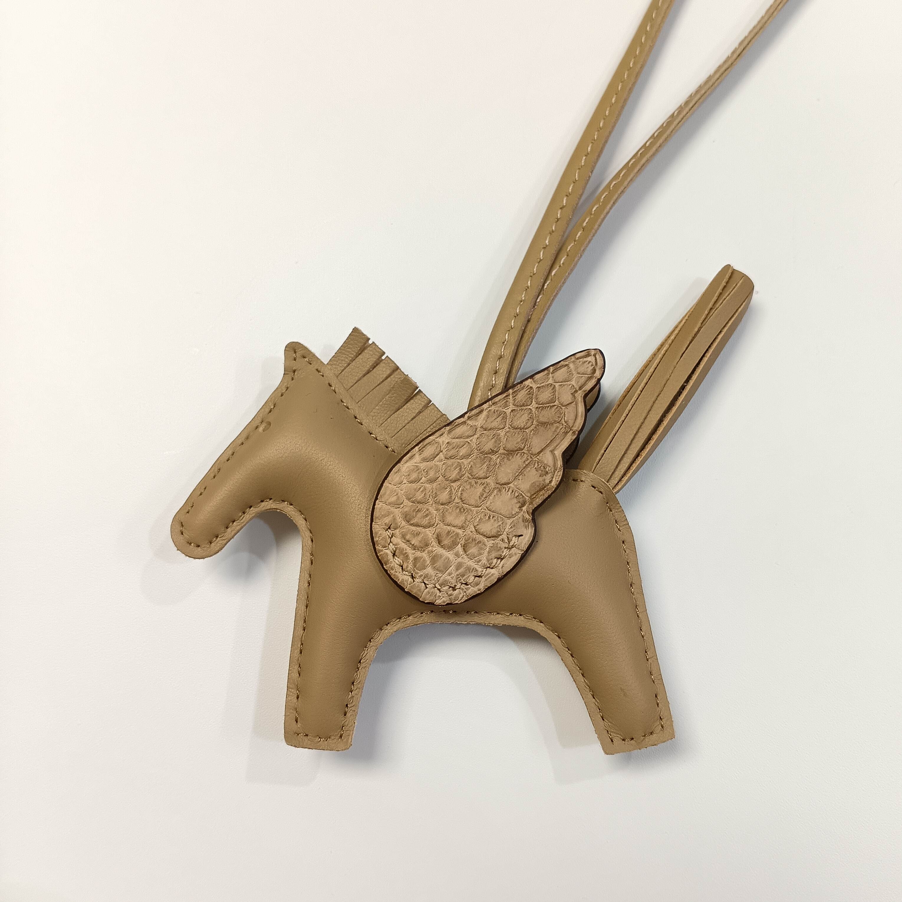 エルメス ミニ ロデオ ペガサス 翼付きホース ラムスキン バッグチャーム 詳細画像 3