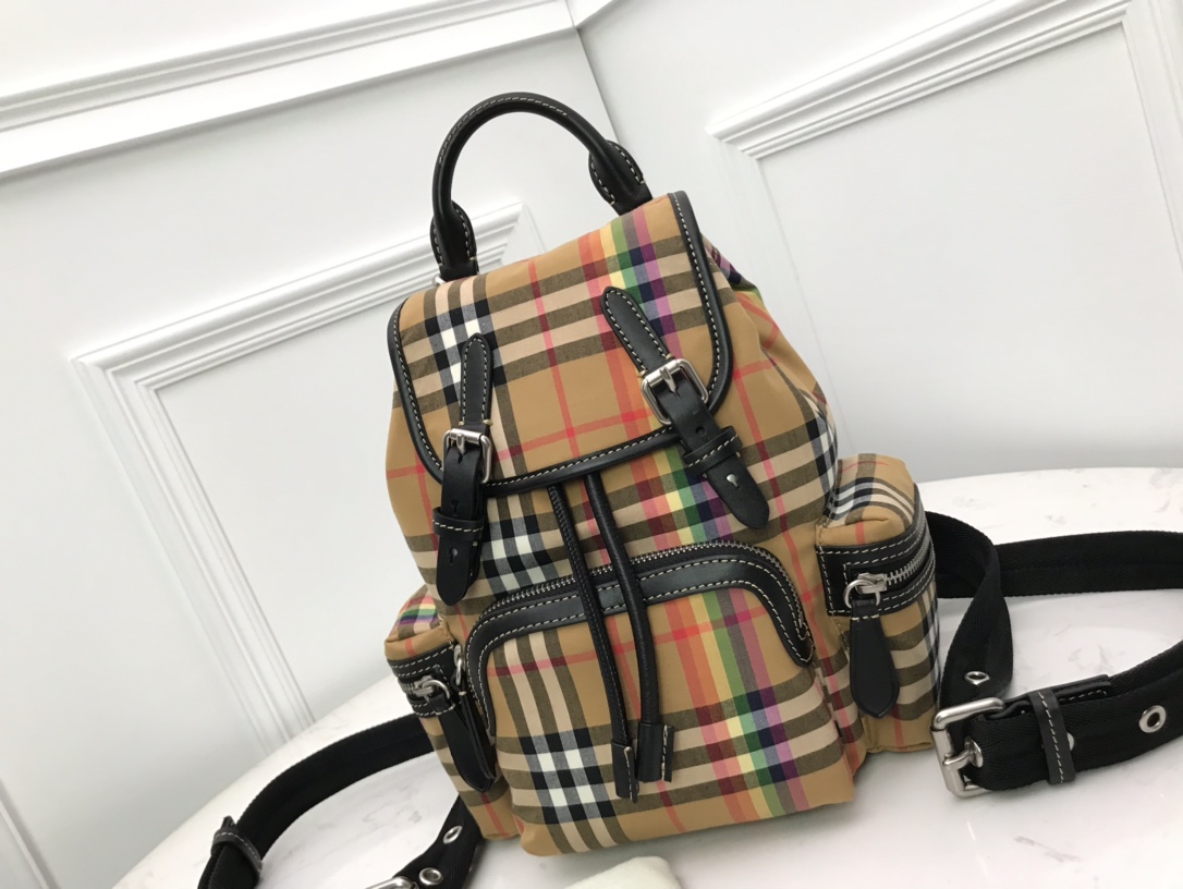 バーバリー レインボー ヴィンテージチェック バックパック スモール 詳細画像 3