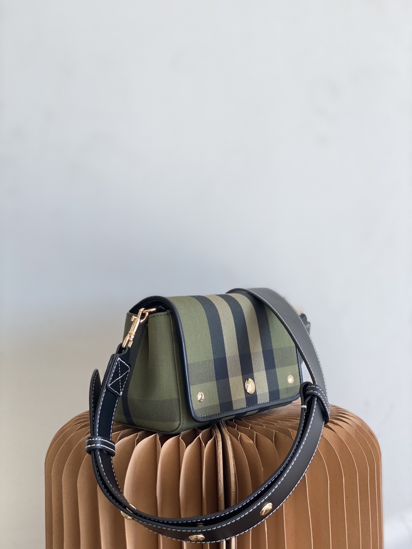 バーバリー クロスボディバッグ グリーン 詳細画像 3