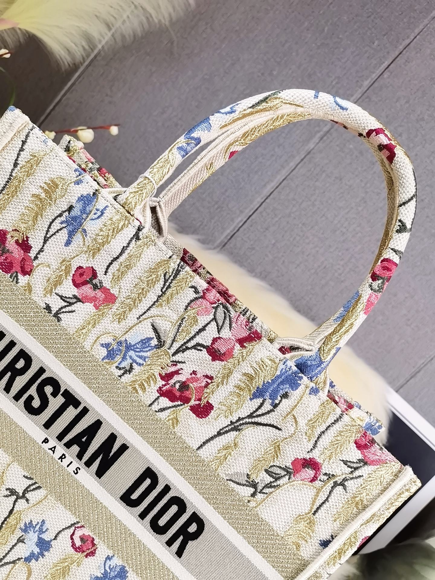 ディオール ブックトート ミディアム ハイビスカス刺繍 キャンバス トートバッグ 詳細画像 2