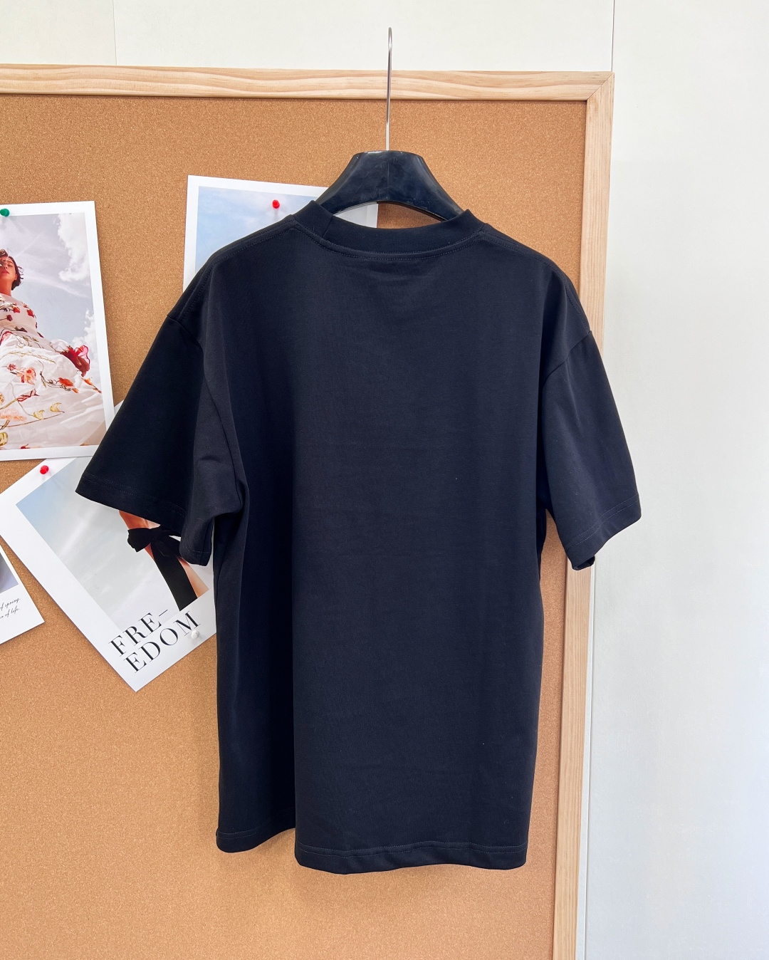 グッチ カートゥーン楽器プリント 半袖Tシャツ ブラック G657220 詳細画像 2