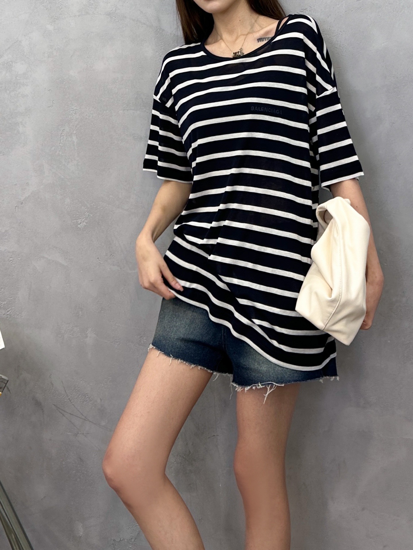 バレンシアガ ストライプ 半袖Tシャツ ネイビー ホワイト