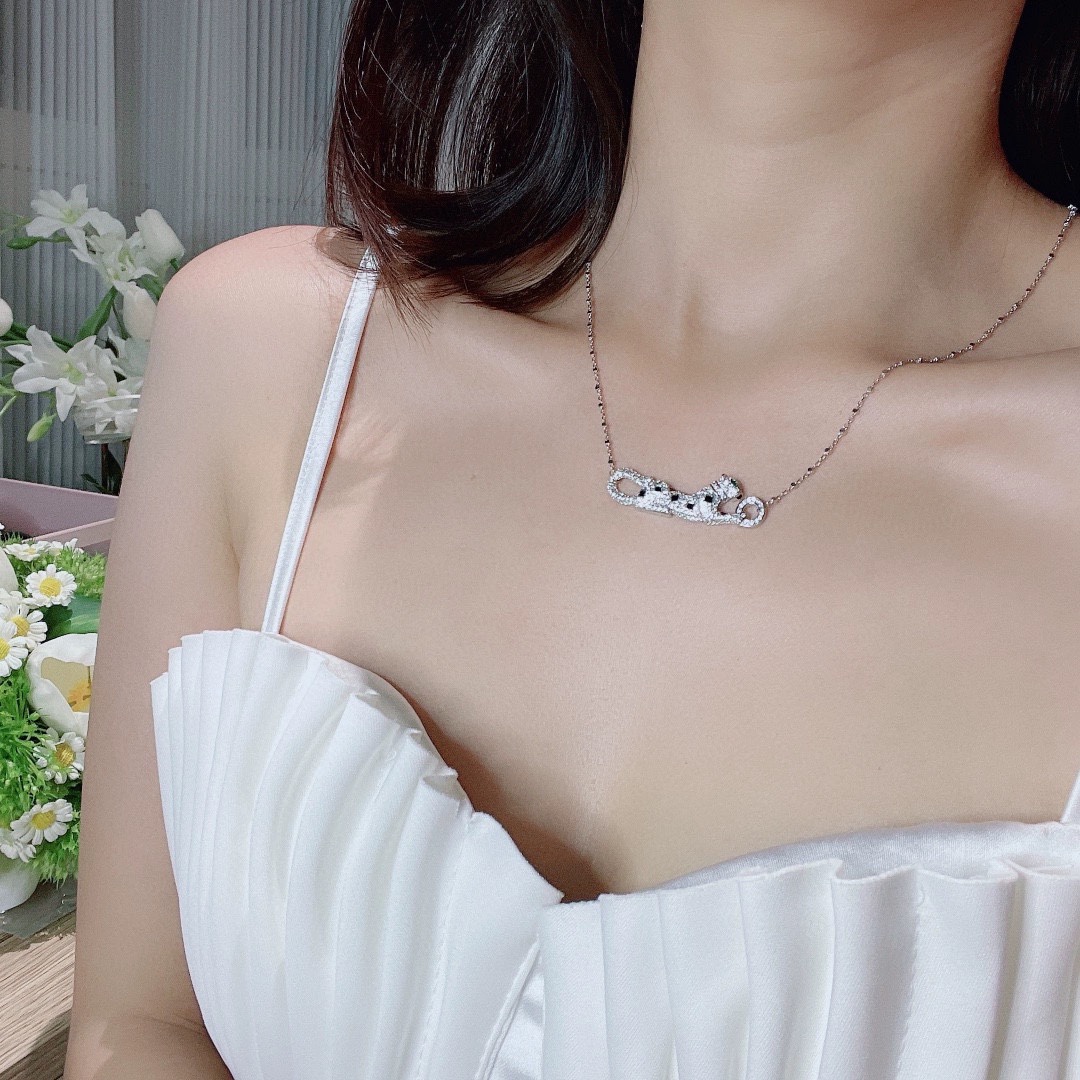 カルティエ パンテール フルパヴェ パンサー ネックレス プラチナカラー A3162 詳細画像 2