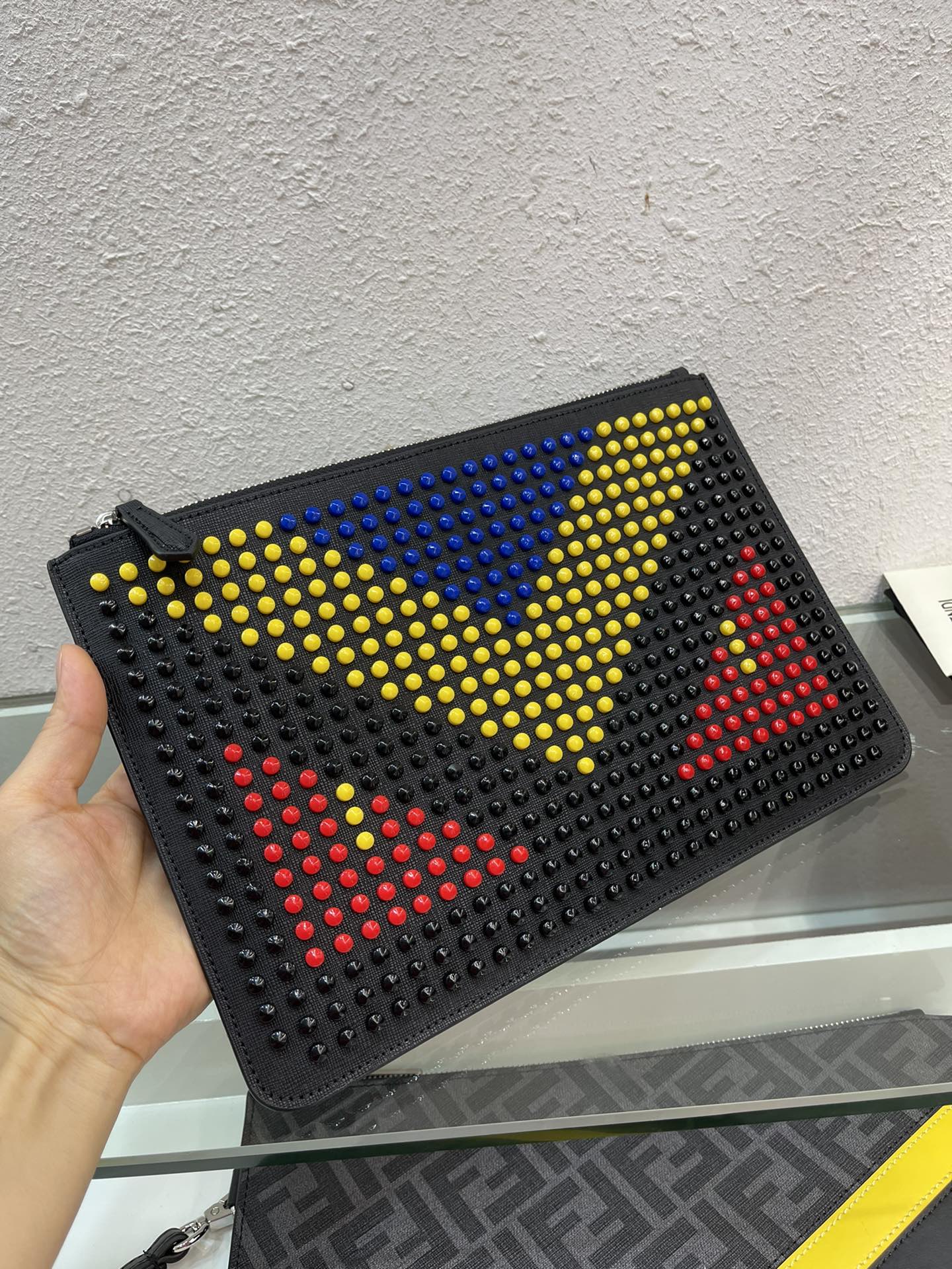 フェンディ スタッズ クラッチバッグ ブラック マルチカラー 詳細画像 2