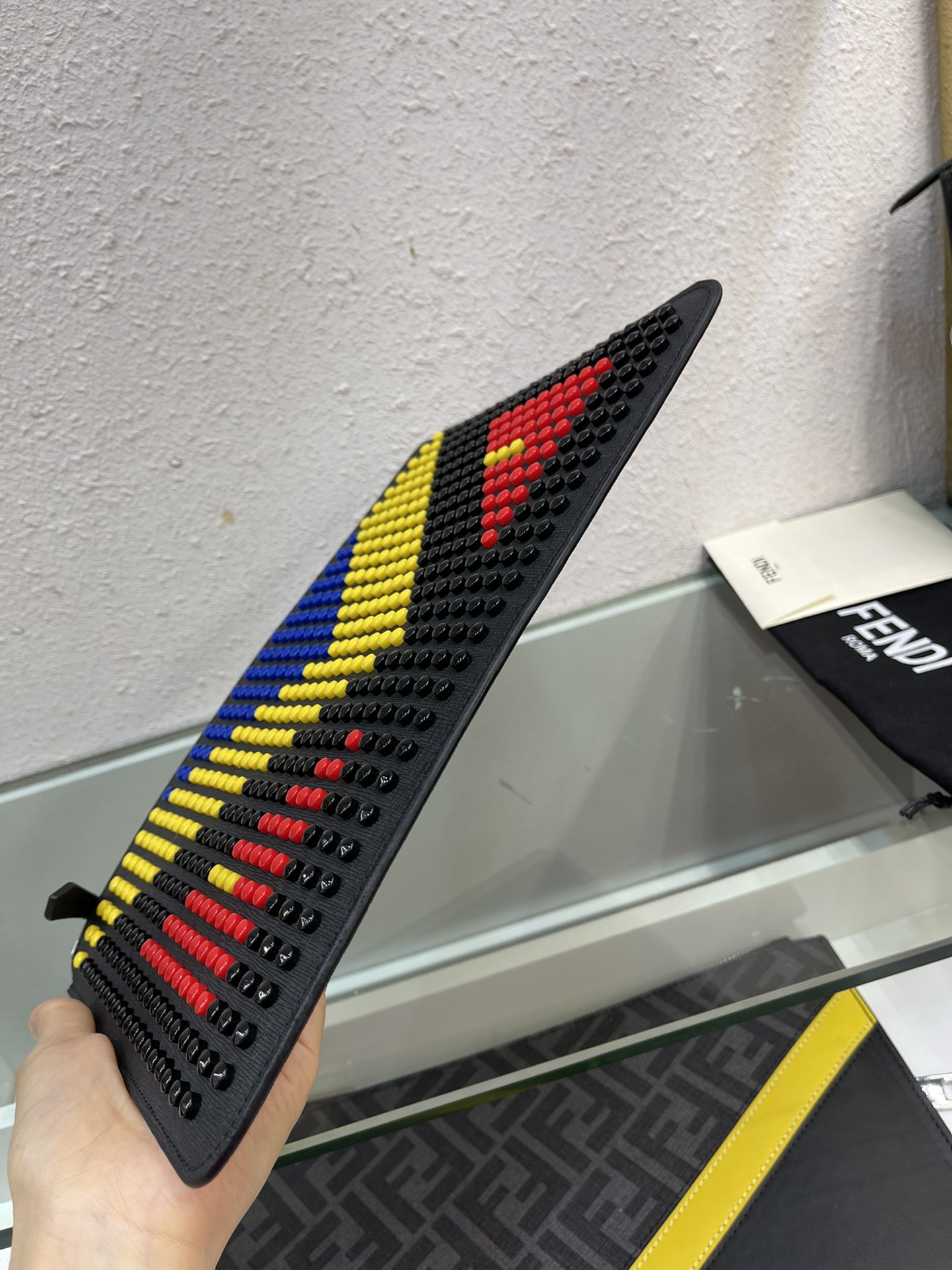 フェンディ スタッズ クラッチバッグ ブラック マルチカラー 詳細画像 3