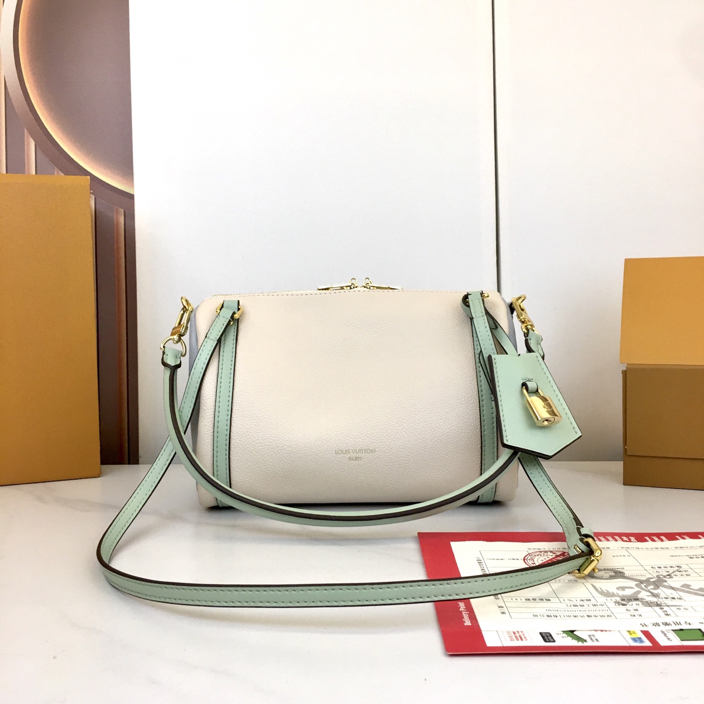 ルイ・ヴィトン Express スモール ハンドバッグ ホワイト×グリーン 詳細画像 2