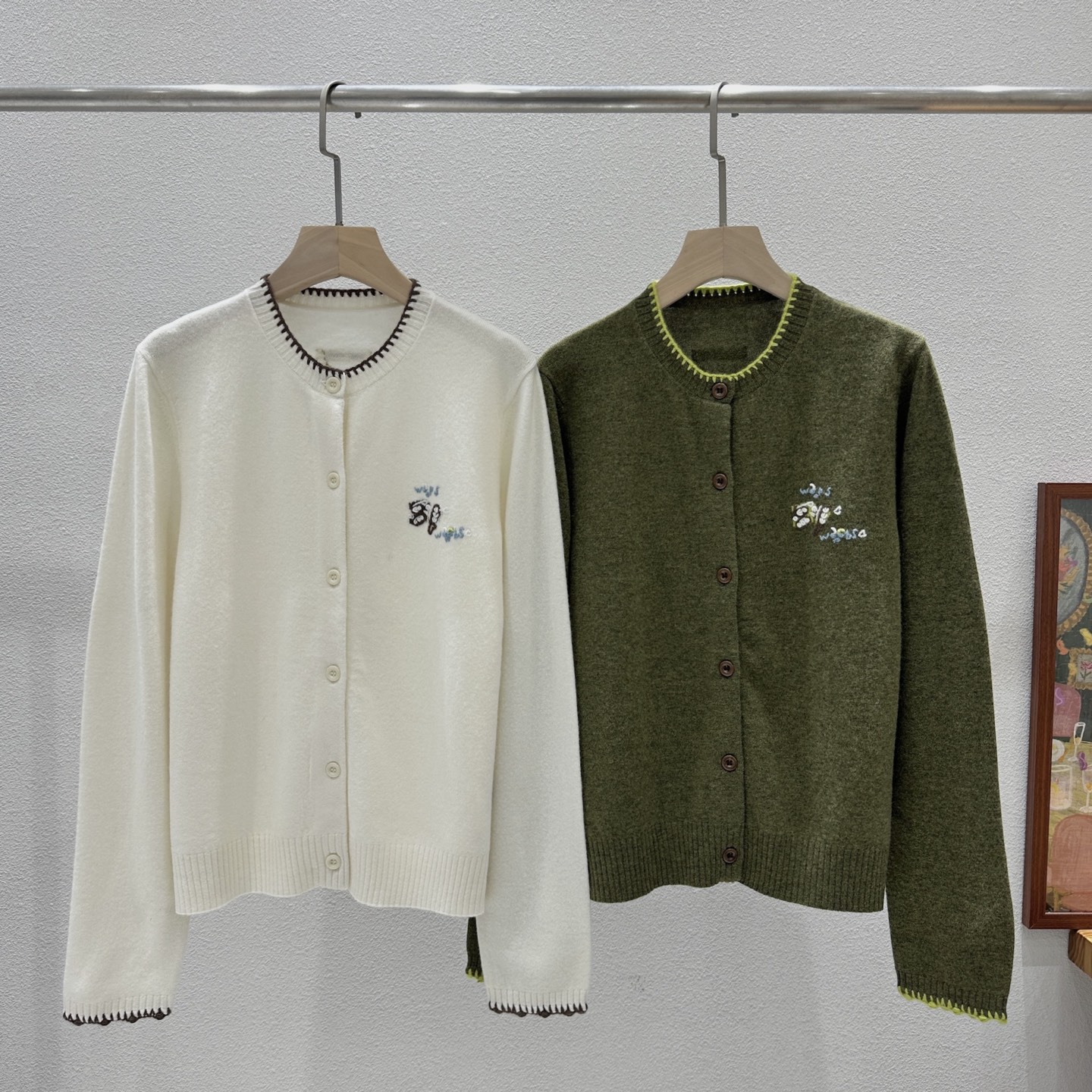 配色ハンドクロシェ縁取り 刺繍カシミヤカーディガン グリーン ホワイト 詳細画像 1