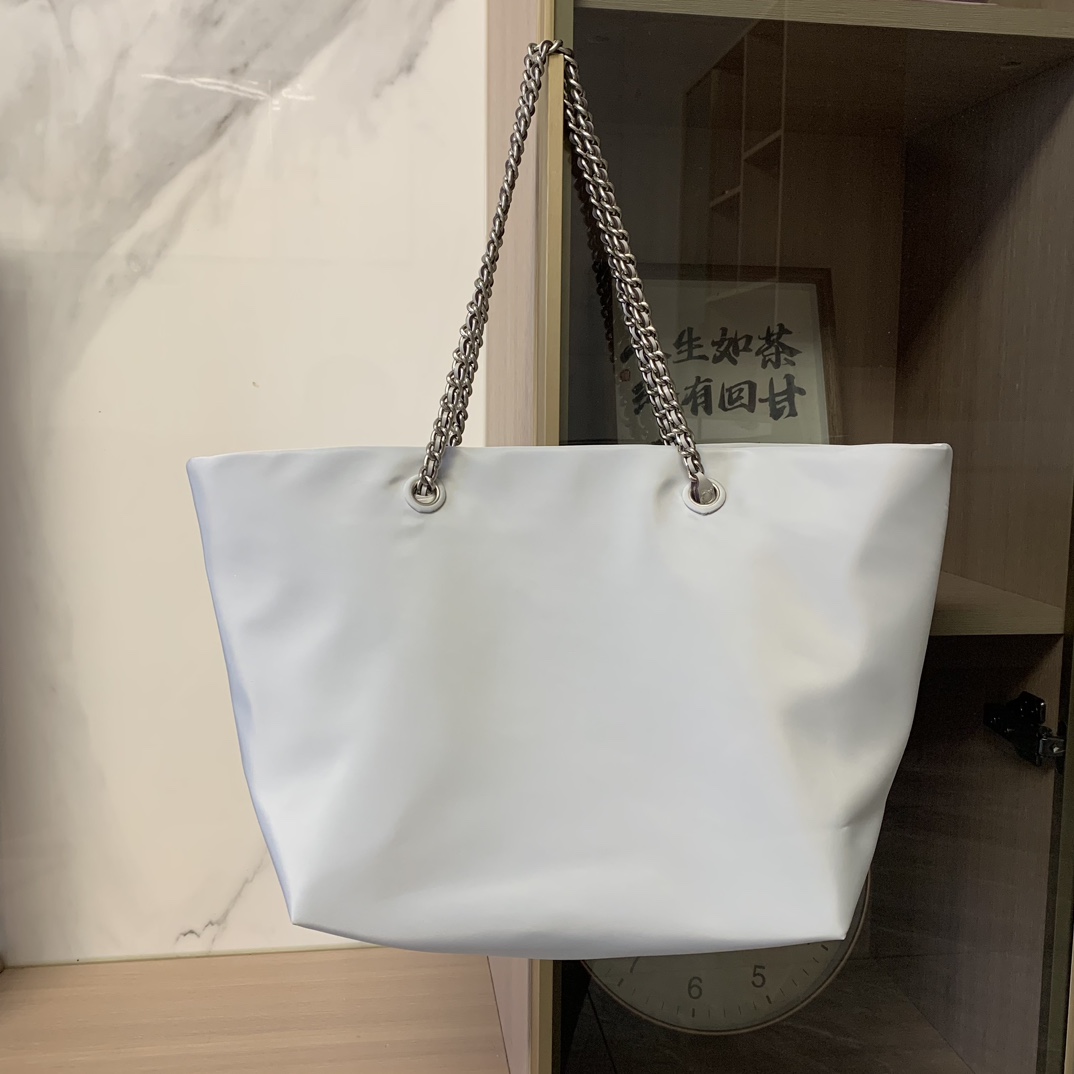 トリーバーチ Ella チェーントートバッグ ペールブルー 詳細画像 3