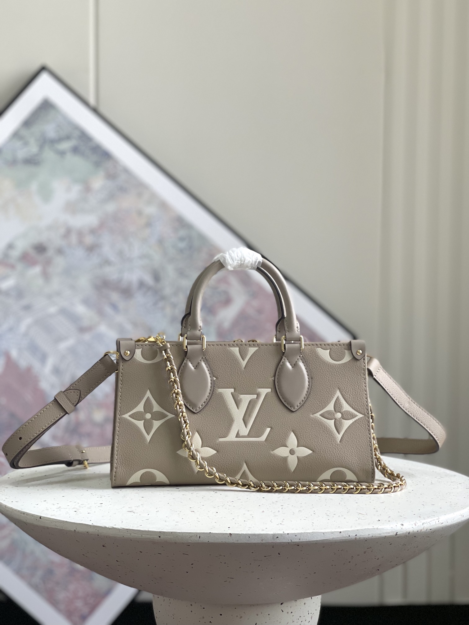 ルイヴィトン OnTheGo East West トートバッグ ホワイト M23698 詳細画像 1