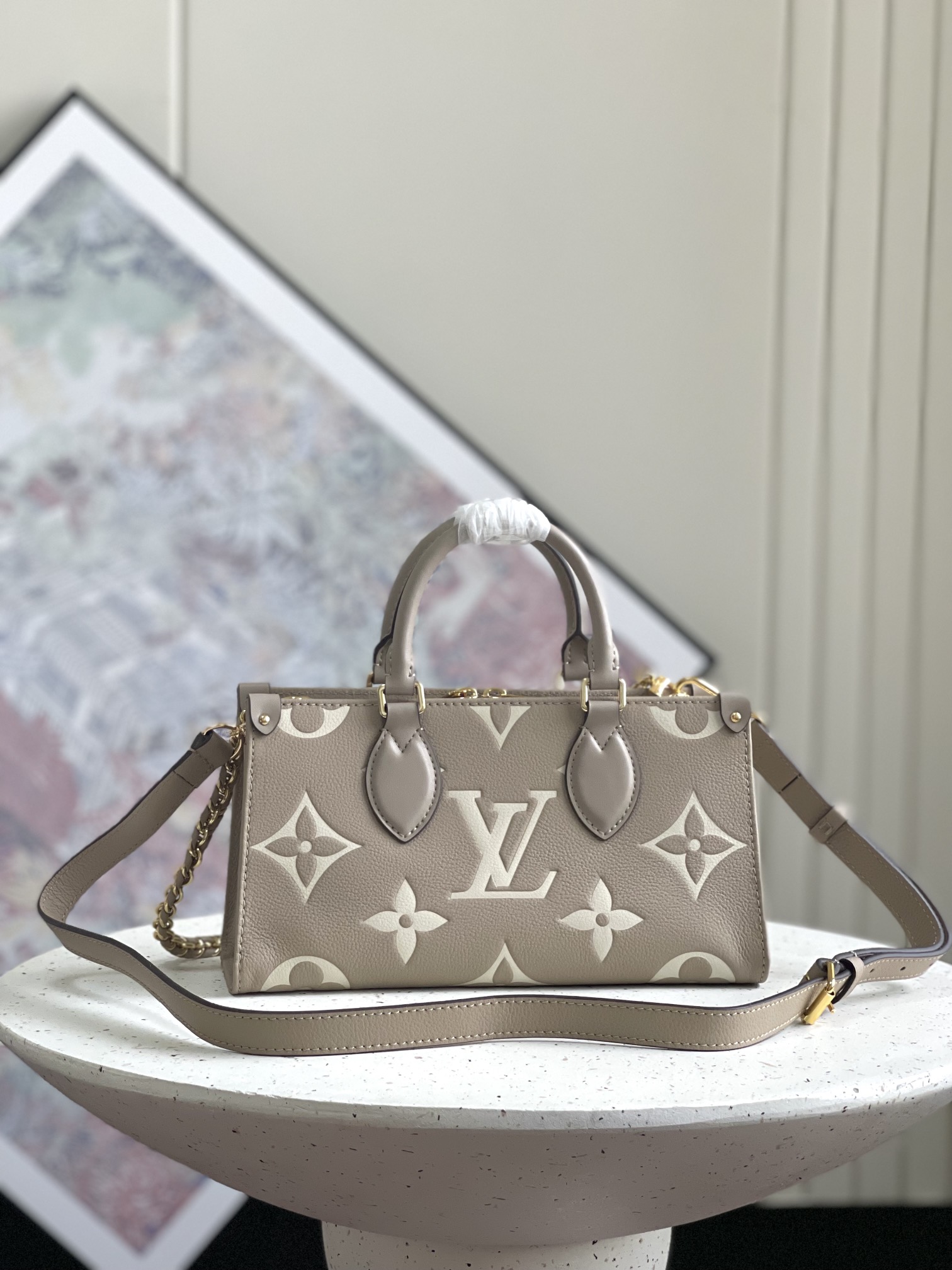 ルイヴィトン OnTheGo East West トートバッグ ホワイト M23698 詳細画像 2