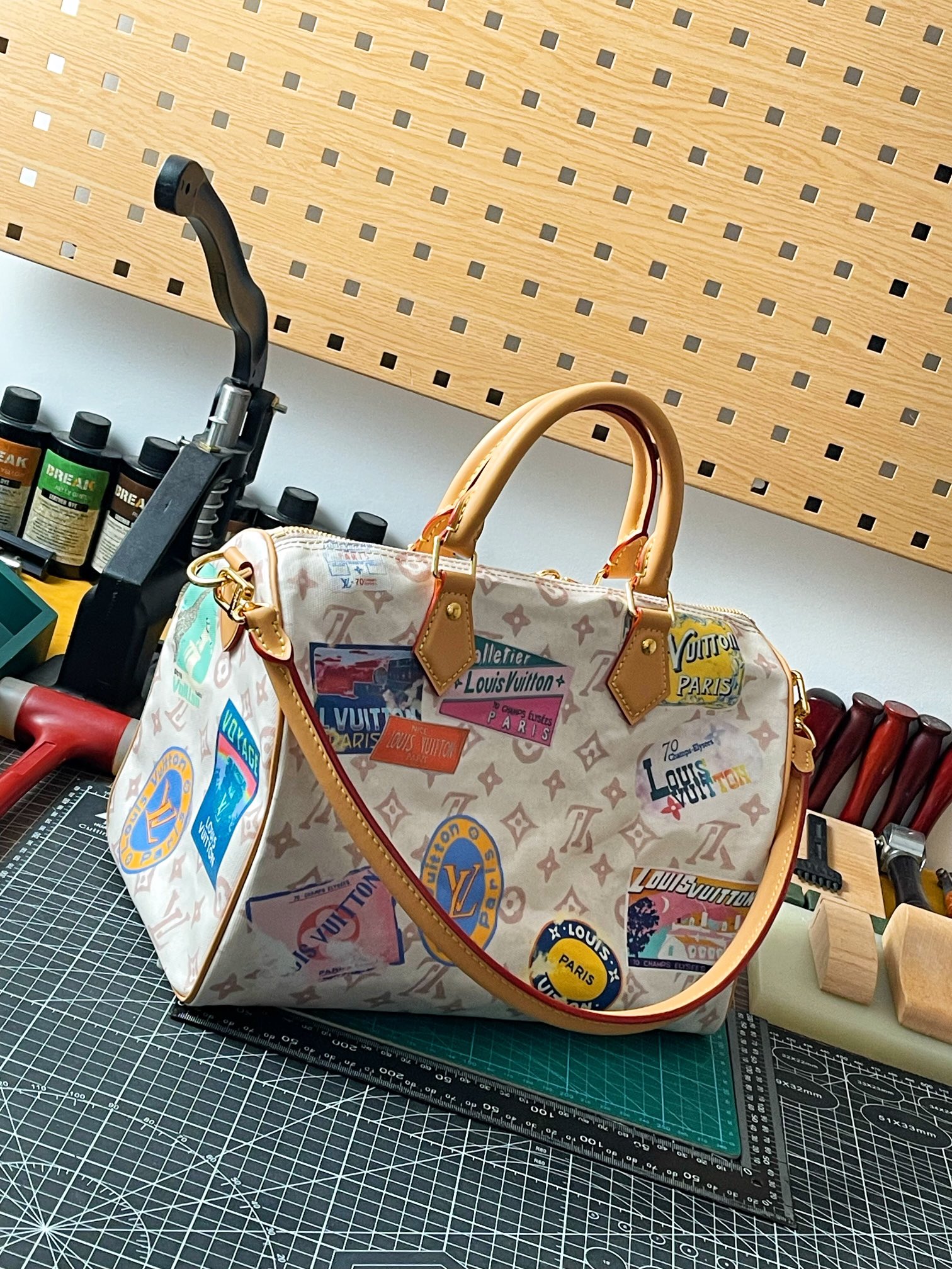 ルイ・ヴィトン Speedy Soft 30 モノグラム デューン デニム ハンドバッグ ホワイト 詳細画像 3
