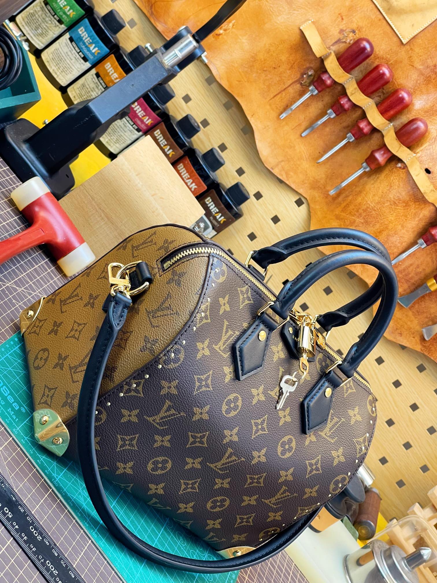 ルイ・ヴィトン Speedy 25 トランク モノグラム ハンドバッグ 詳細画像 1