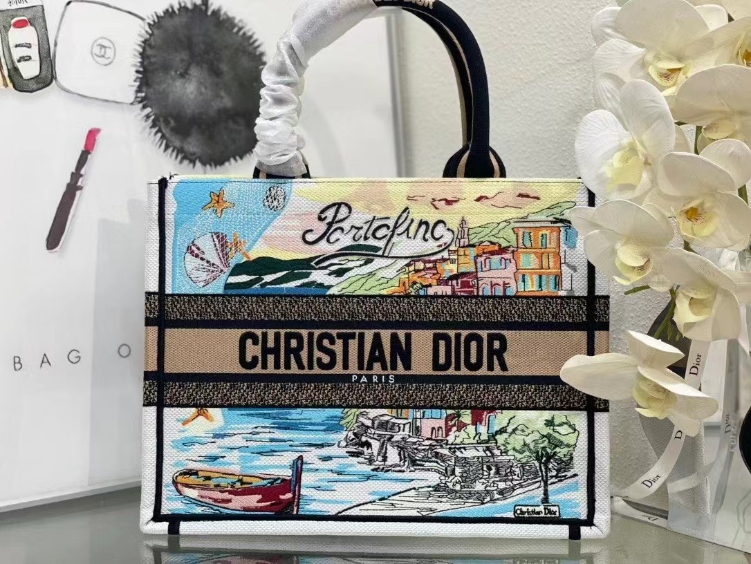 ディオール ブックトート ミディアム ポルトフィーノ 海辺の風景刺繍 マルチカラー 詳細画像 1