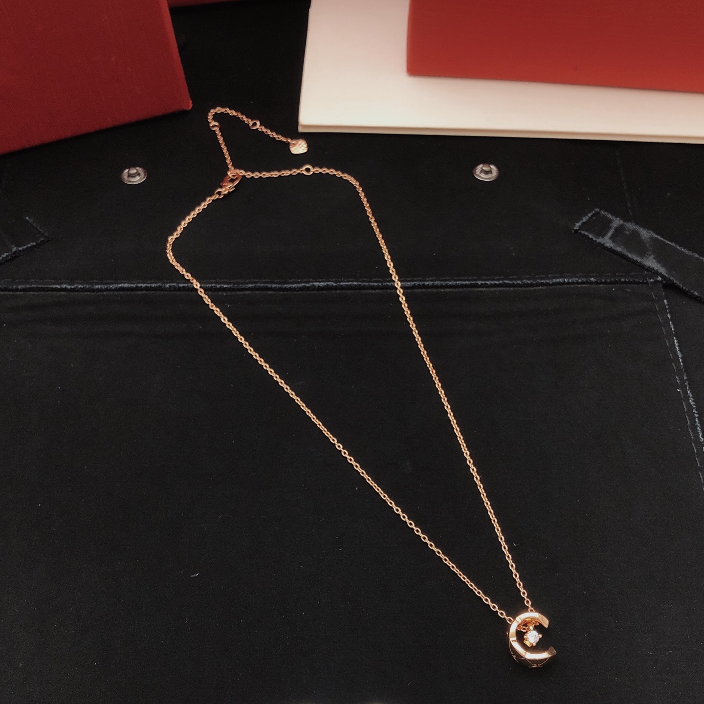 シャネル ローズゴールド キルティング ムーン 半円 ネックレス 詳細画像 2