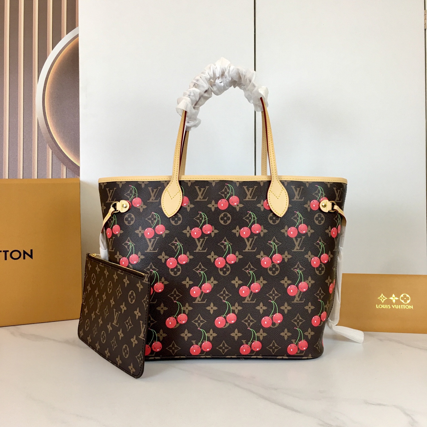 ルイ・ヴィトン Neverfull MM チェリープリント トートバッグ 2点セット 詳細画像 1
