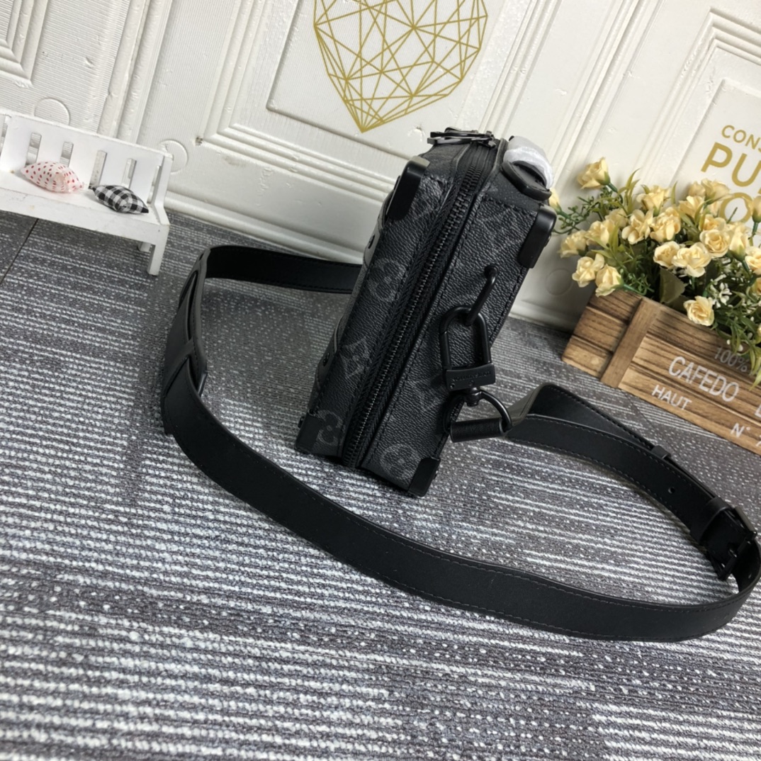 ルイ・ヴィトン Handle Soft Trunk クロスボディバッグ ブラックフラワー 詳細画像 2