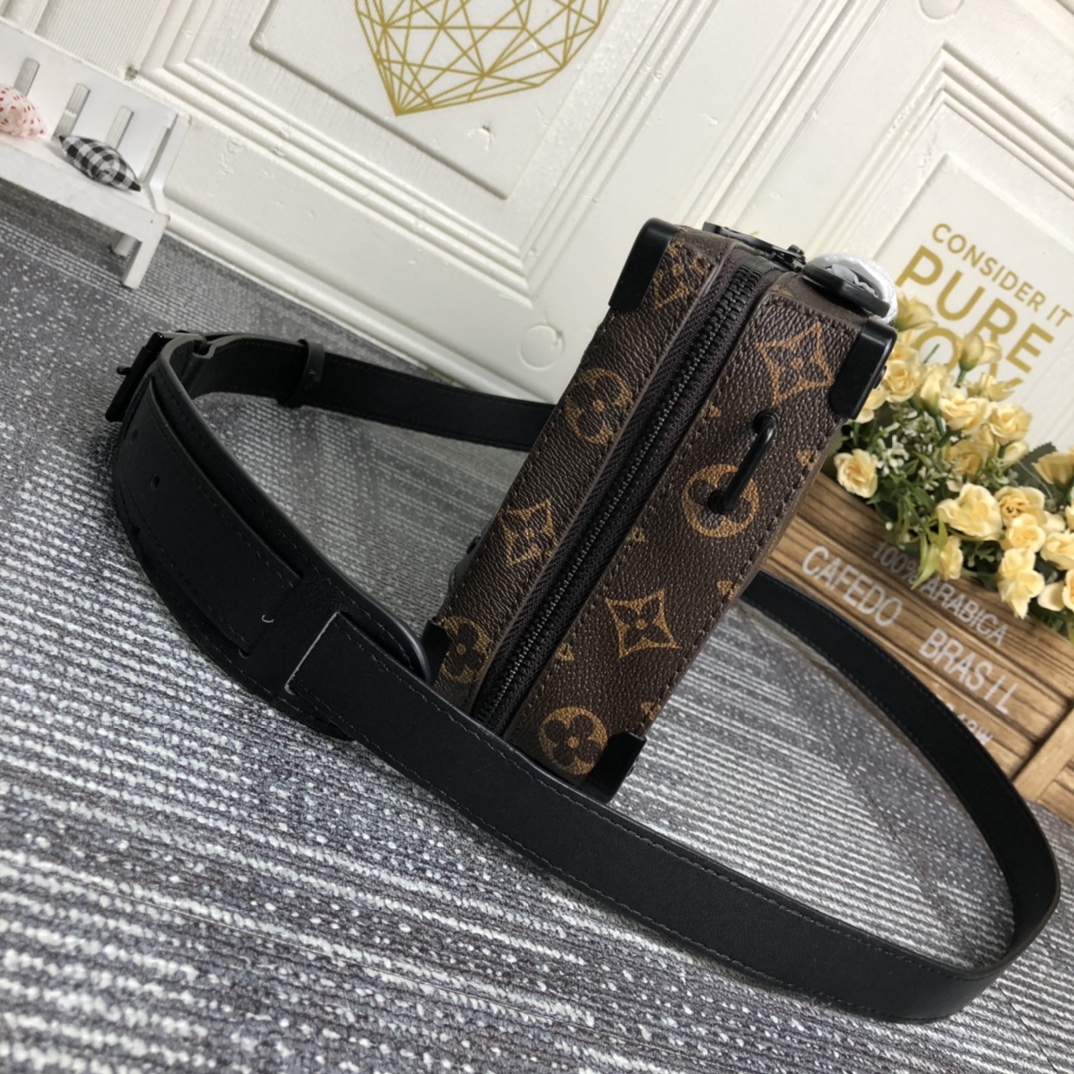 ルイ・ヴィトン Handle Soft Trunk モノグラム・マカサー キャンバス ブラウン ブラックレザーストラップ ショルダーバッグ 詳細画像 2