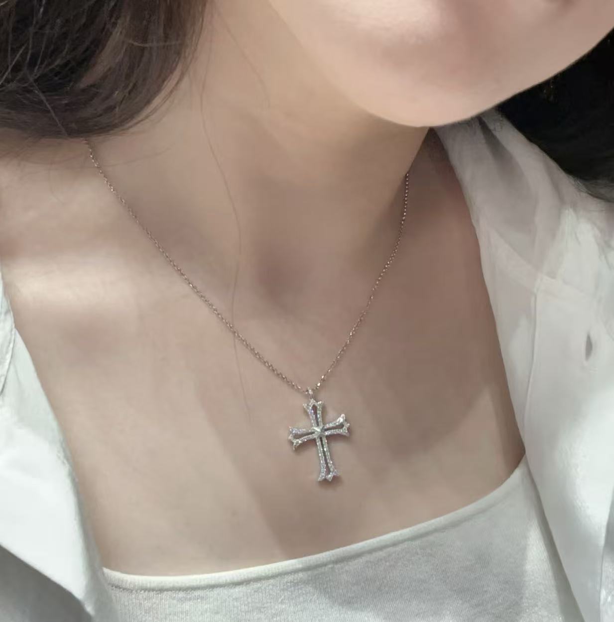 透かし彫り クロス ペンダントネックレス S925 純銀 厚金メッキ A6883 詳細画像 3