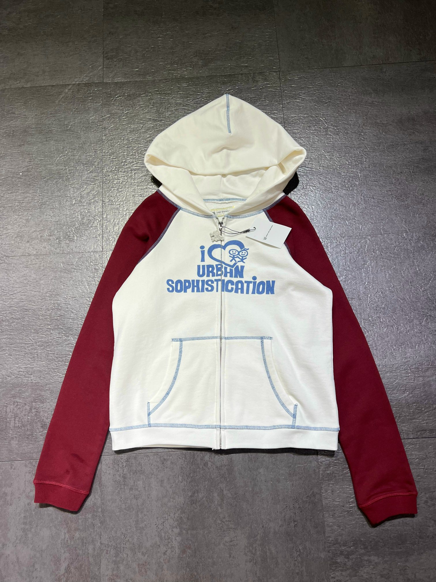 棒人間プリント ショート丈 ジップスウェットジャケット ホワイト×ワインレッド 詳細画像 1