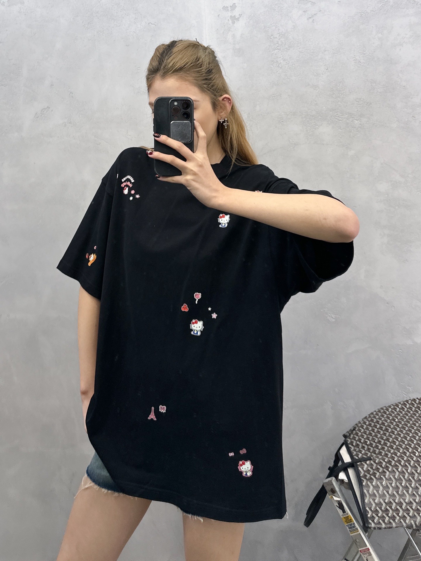 バレンシアガ ハローキティ 半袖Tシャツ ブラック