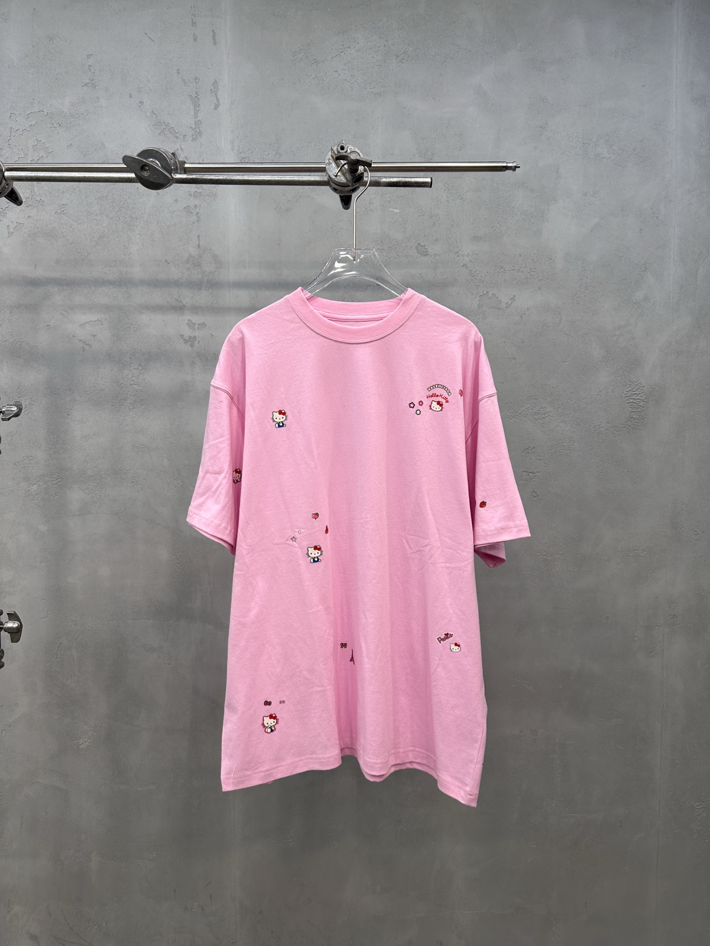 バレンシアガ ハローキティ 半袖Tシャツ ピンク 詳細画像 1