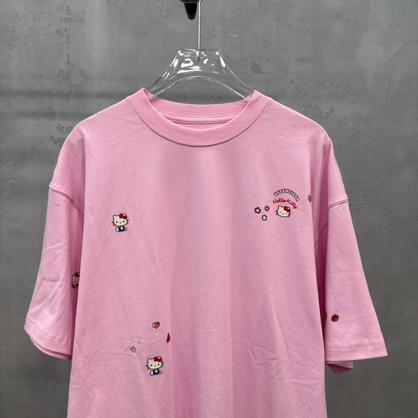 バレンシアガ ハローキティ 半袖Tシャツ ピンク 詳細画像 2
