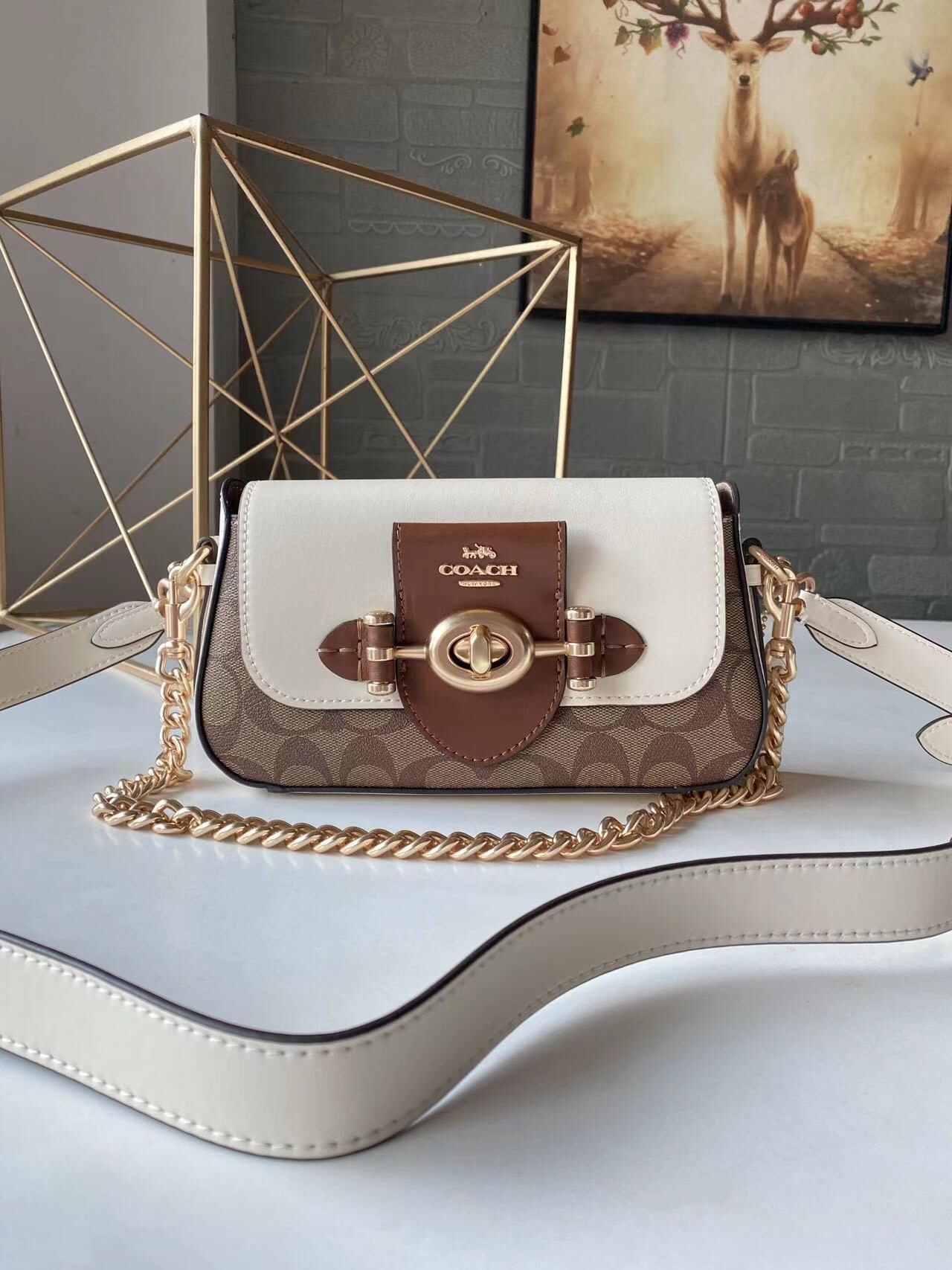 コーチ Brie ショルダーバッグ カーキ チョーク シグネチャー CM064 CM049 詳細画像 1