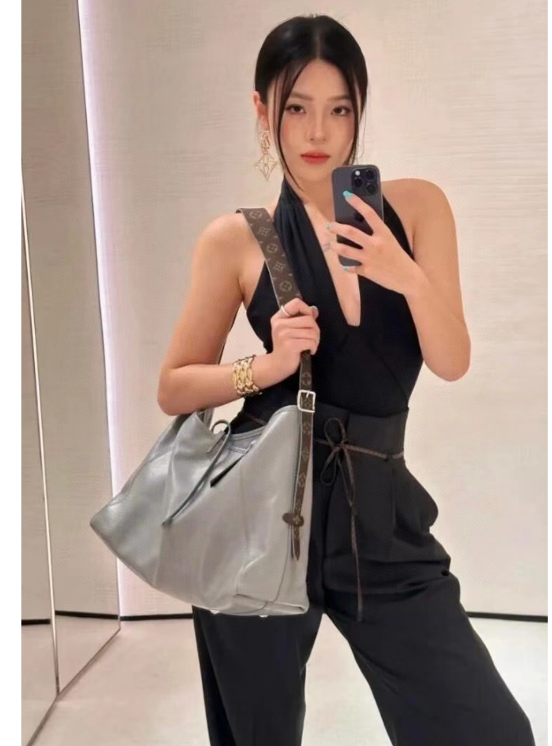 ルイ・ヴィトン Carryall ラージ ハンドバッグ シャークグレー M25143 詳細画像 2