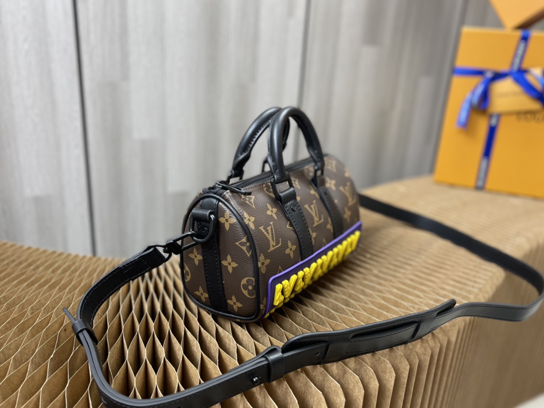 ルイ・ヴィトン Keepall XS モノグラム ラバー ハンドバッグ 詳細画像 2
