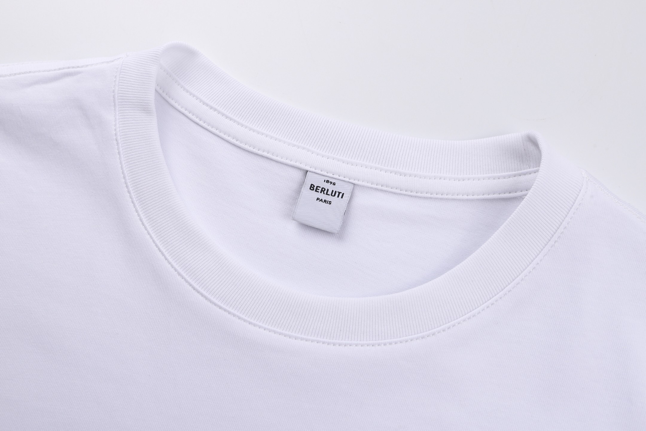 ベルルッティ レザーパッチ クルーネック Tシャツ ホワイト 詳細画像 3