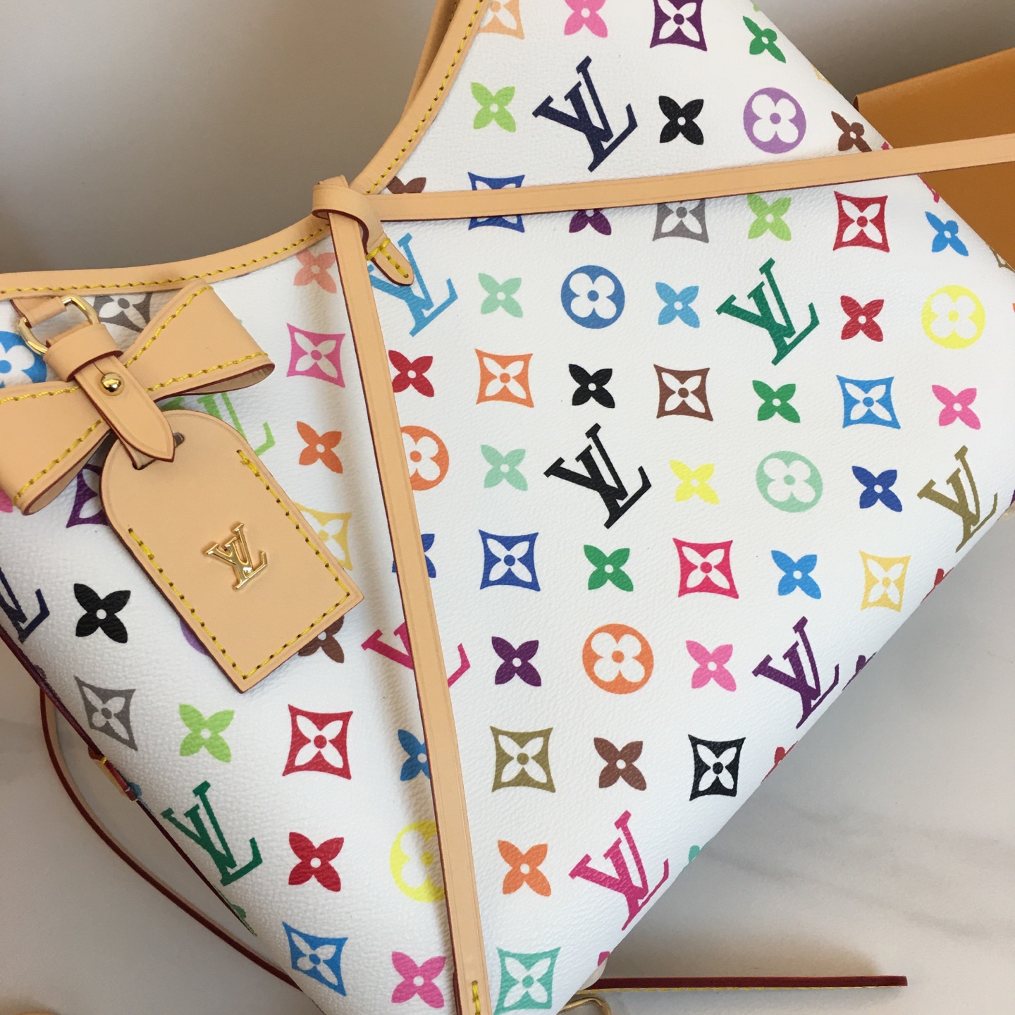 ルイ・ヴィトン CarryAll PM モノグラム マルチカラー ショルダーバッグ ポーチ付き ホワイト 詳細画像 3