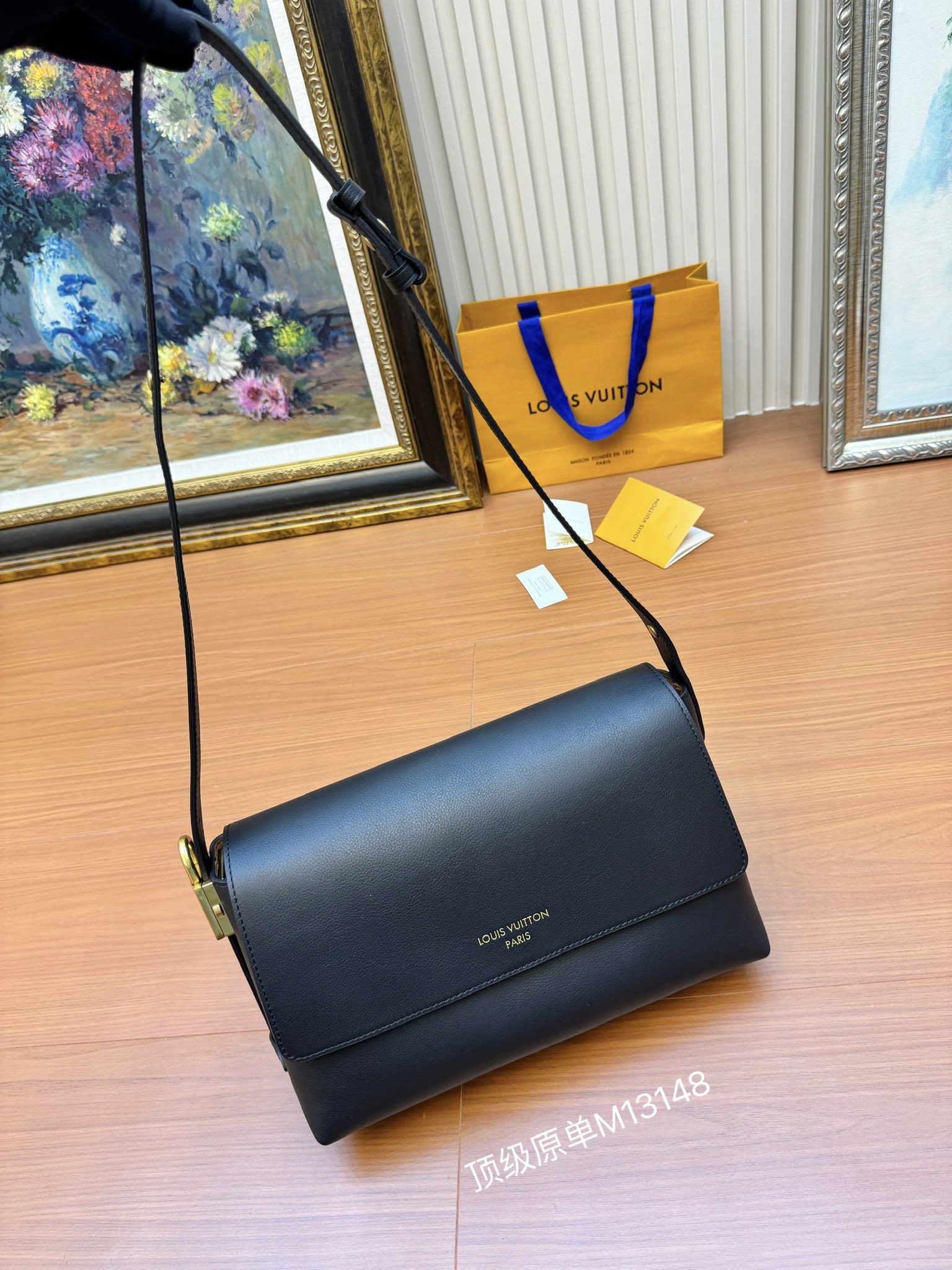2点セット レザーショルダーバッグ ポーチ付き ブラック M13148 詳細画像 2
