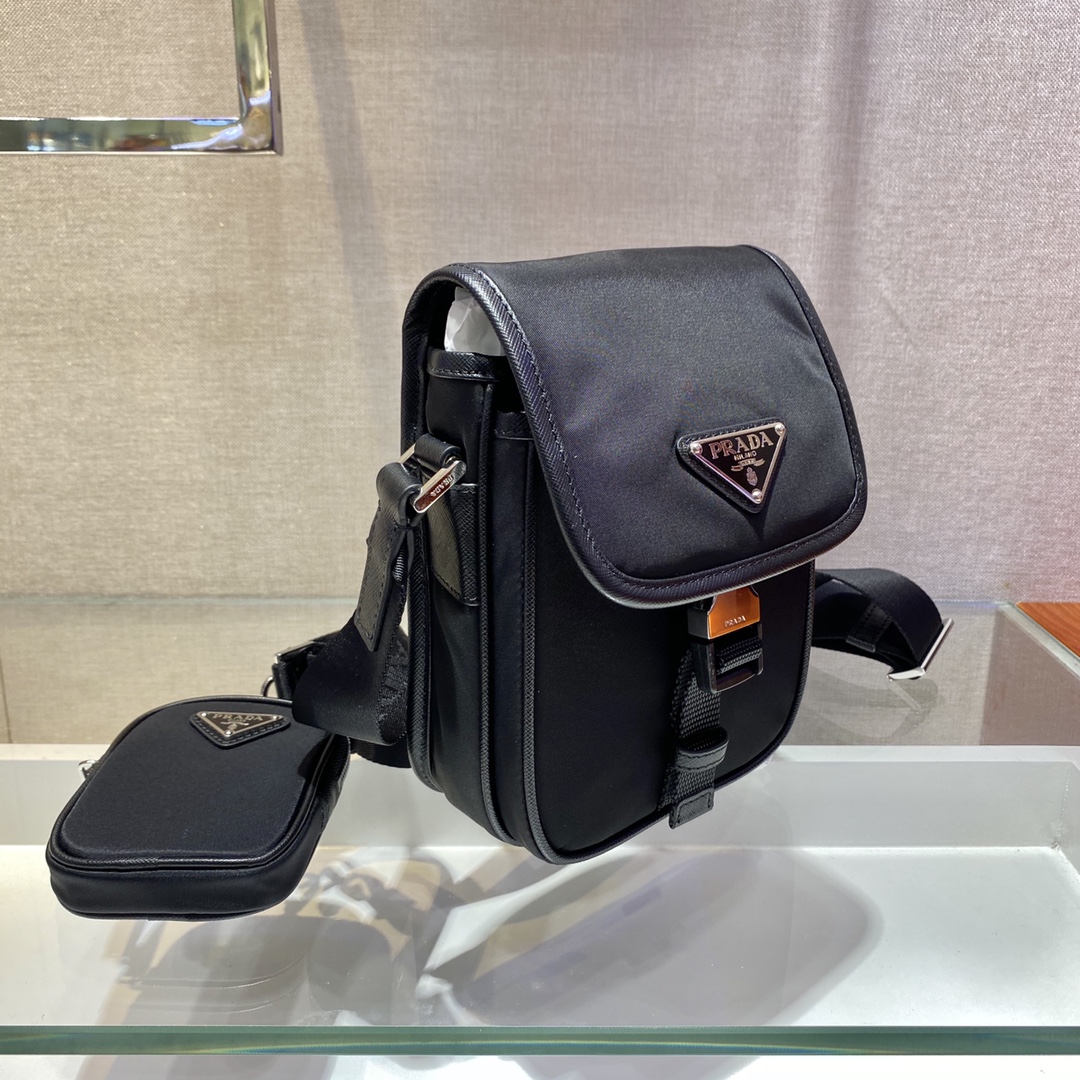 プラダ Re-Nylon サフィアーノレザー フラップ ショルダーバッグ ブラック 詳細画像 2