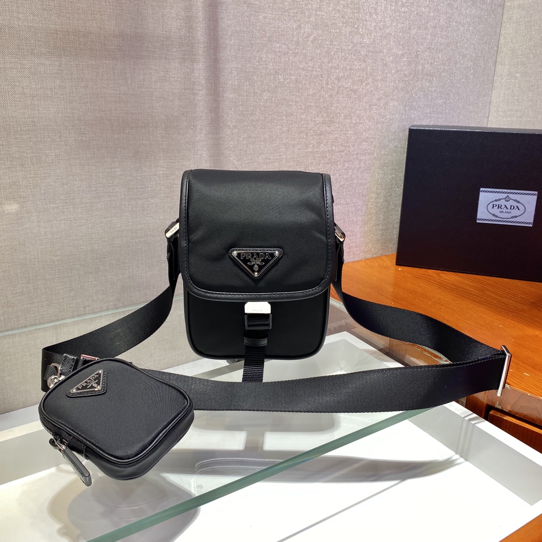 プラダ Re-Nylon サフィアーノレザー フラップ ショルダーバッグ ブラック 詳細画像 3