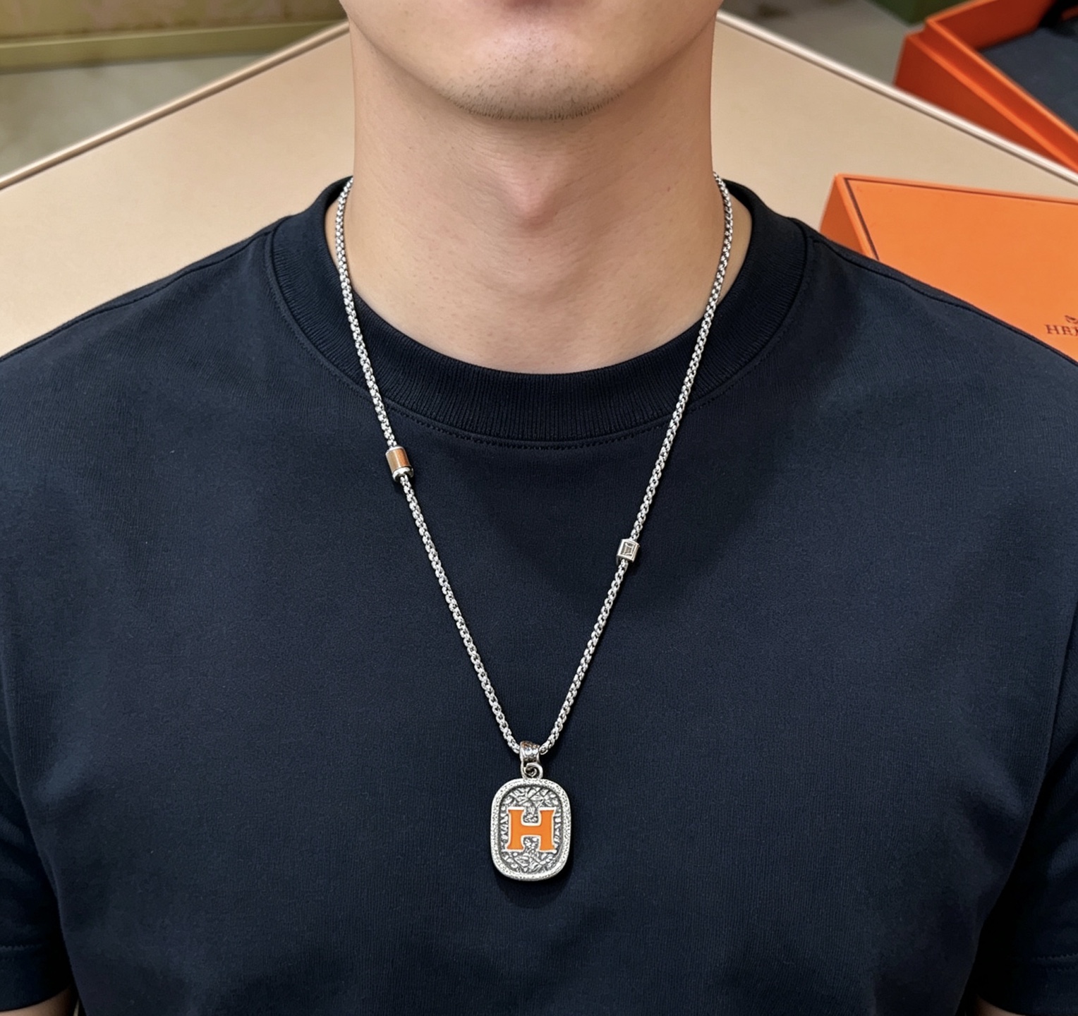 エルメス Hペンダント チェーンネックレス シルバー オレンジ 詳細画像 2