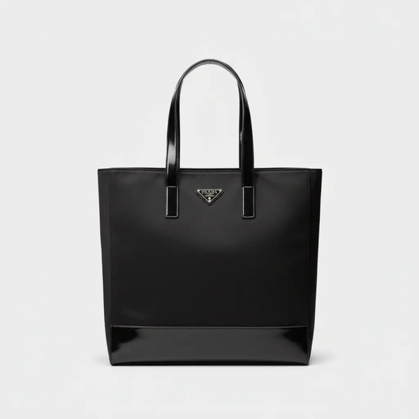 プラダ Re-Nylon 光沢レザーハンドル 縦型トートバッグ ブラック