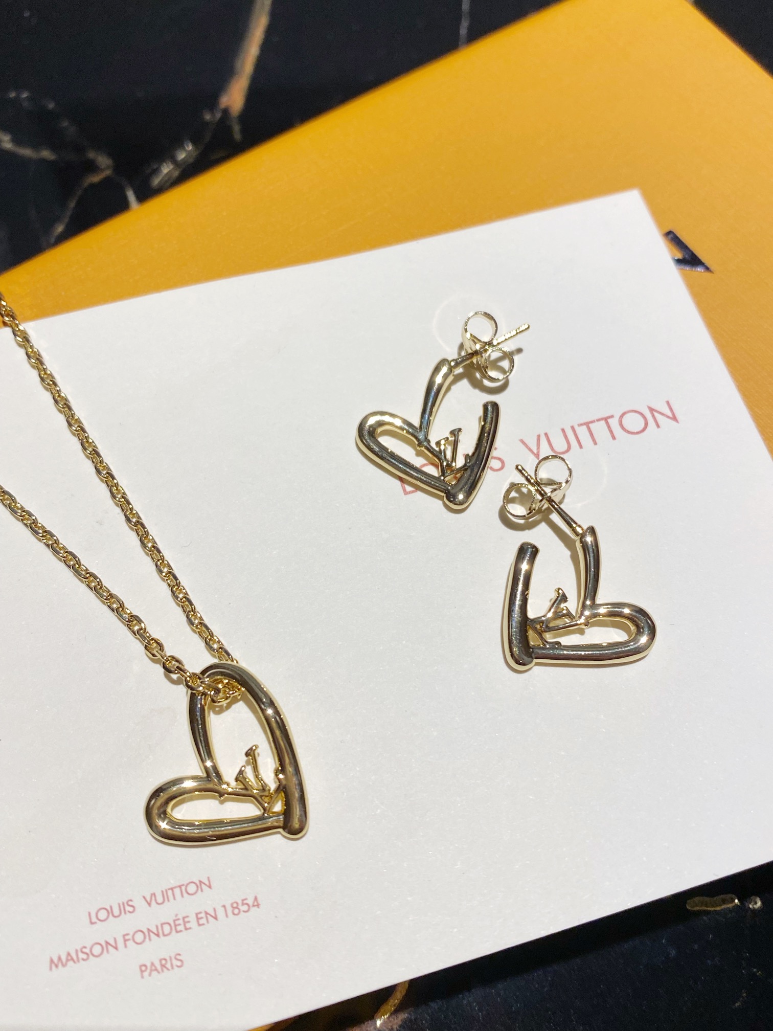 ルイ・ヴィトン Fall in Love ハート ネックレス&ピアス セット ゴールド 詳細画像 3