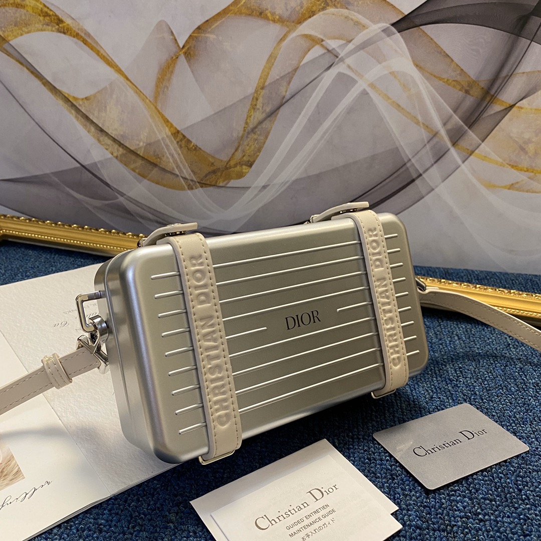 ディオール RIMOWA パーソナルクラッチ アルミニウム シルバー 詳細画像 2