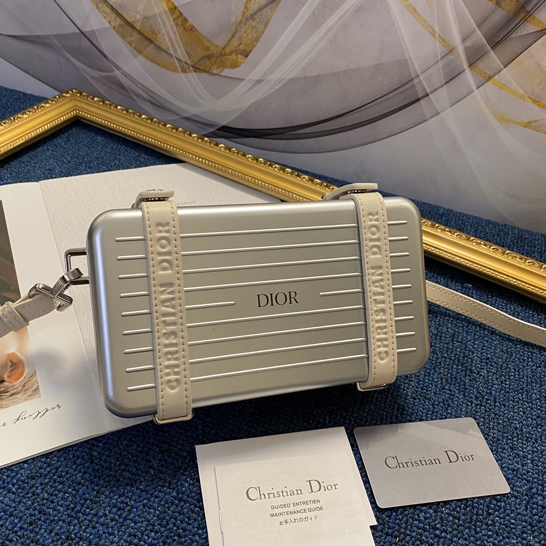 ディオール RIMOWA パーソナルクラッチ アルミニウム シルバー 詳細画像 1