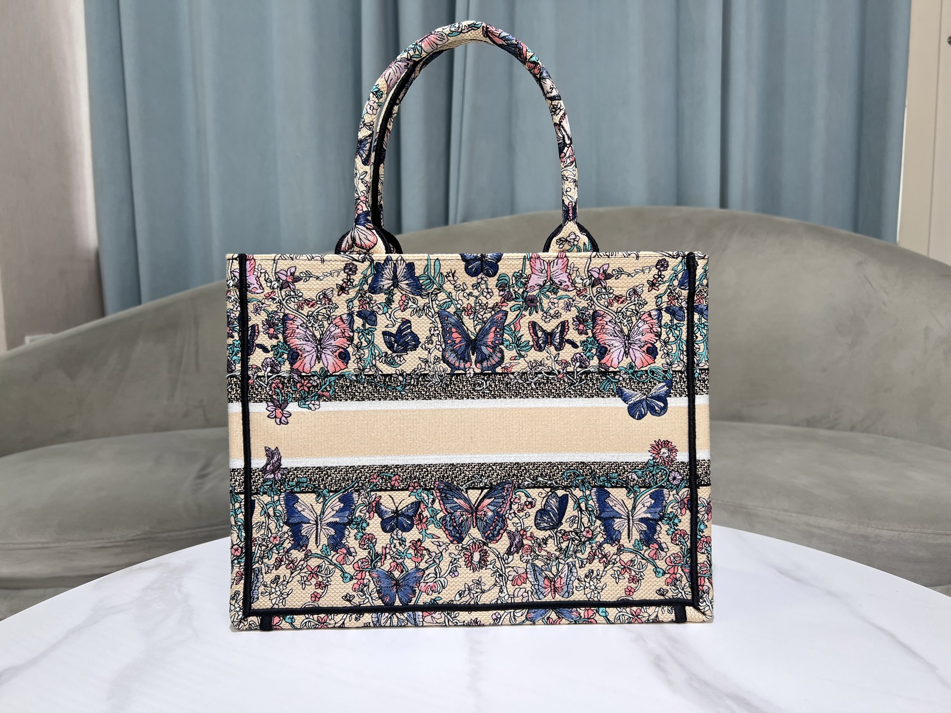 ディオール ブックトート 蝶刺繍 キャンバス トートバッグ ピンクアプリコット 詳細画像 3